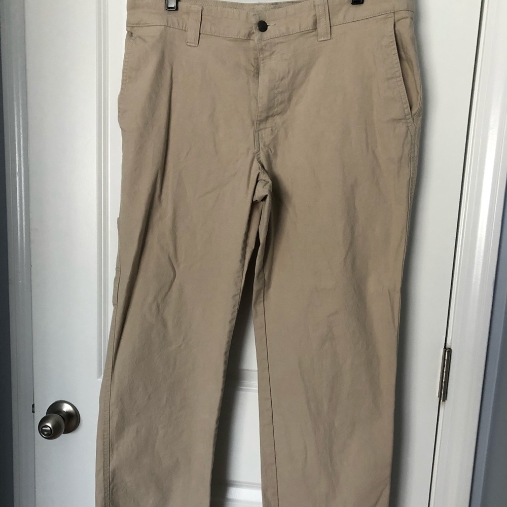 Columbia Relaxed Fit Khaki